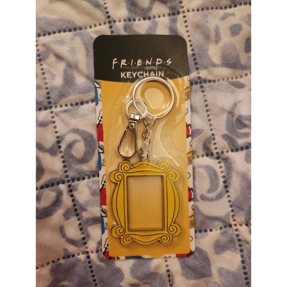 Friends Metal Keychain NWT - Picture 1 of 1